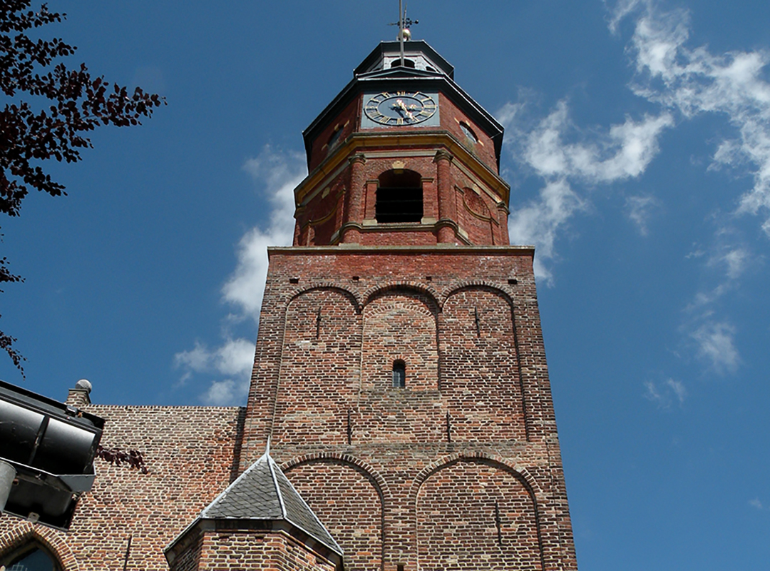 Buren, toren St. Lambertuskerk, rijksmonument nr 11330